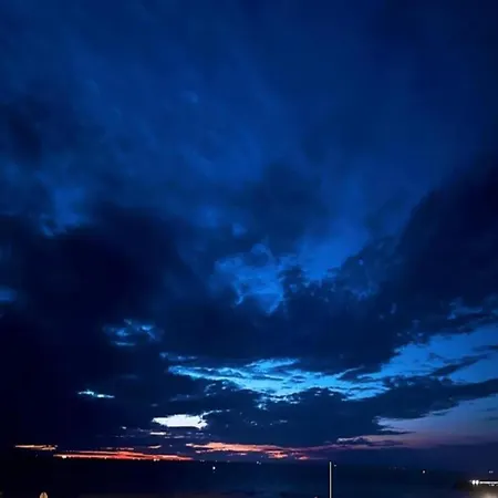 Beautiful In A Location Near Οστένδη